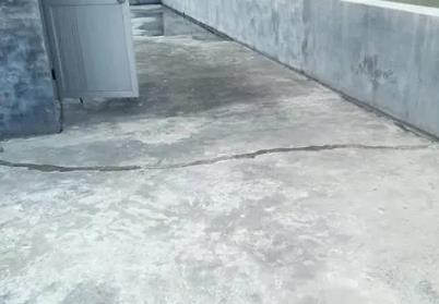 蒙山楼顶漏水维修公司分享下如何解决卫生间隐蔽部位漏水的问题?